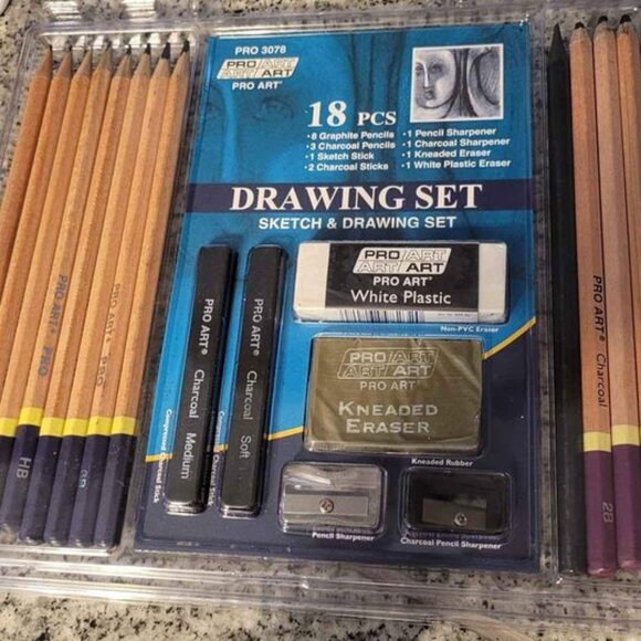Other - 18 PC drawing & sketching set.